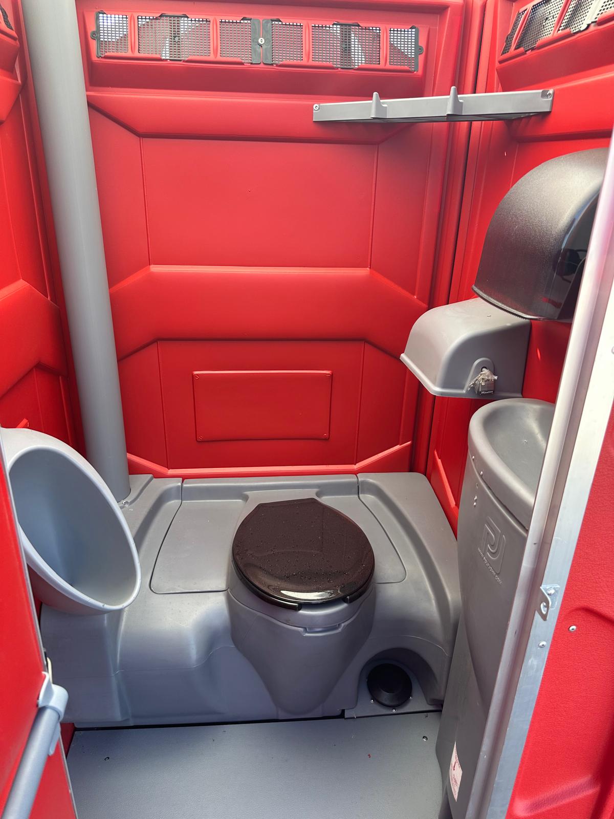 Clean portable toilet rental unit from Lennex available for events and construction sites in GTA, Ottawa, and Montreal